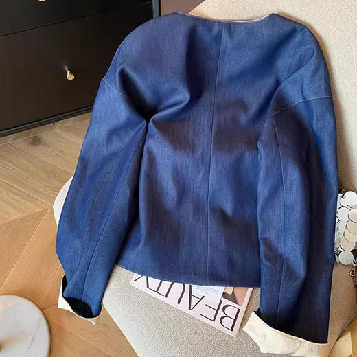 丁摩 藏蓝色牛仔新中式盘扣短款外套女秋季新款复古高级感上衣5ZF-9223 商品图2