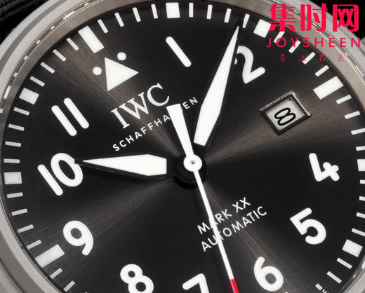 新品重磅来袭 IWC万国 TW飞行员系列 全新马克二十AMG马石油F1车队特别版IW328210/瑞士空中巡逻兵钛金属特别版IW328209 超轻钛金属 男士腕表 商品图4