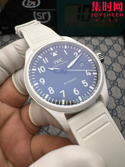 IWC万国 M+飞行员系列IW328104 马克20 马克二十 白陶瓷 男士腕表 表径41mm "太浩湖"特别版
机芯：搭载进口9015改Cal.32112 商品图2
