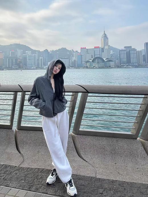 LULU流量明星芝麻灰宽松短款卫衣 商品图7