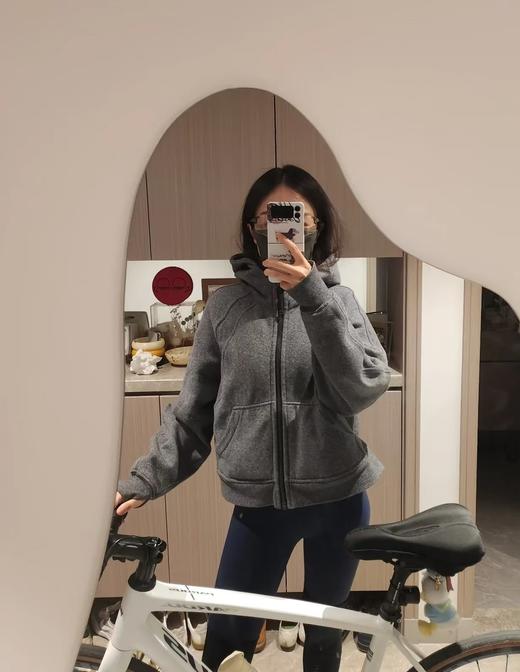 LULU流量明星芝麻灰宽松短款卫衣 商品图14