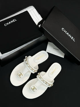 XX61-香奈儿 25S  小羊皮 圆头平底人字拖鞋 女款（KS*MM）