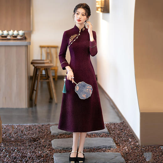 刺绣国风新中式妈妈秋季复古收腰旗袍秋冬SC22115 商品图1