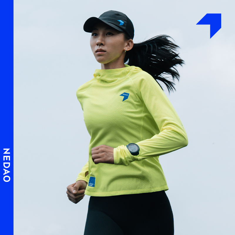 内道新品聚能卷带帽长袖女士抗湿冷干爽马拉松户外越野跑步长袖