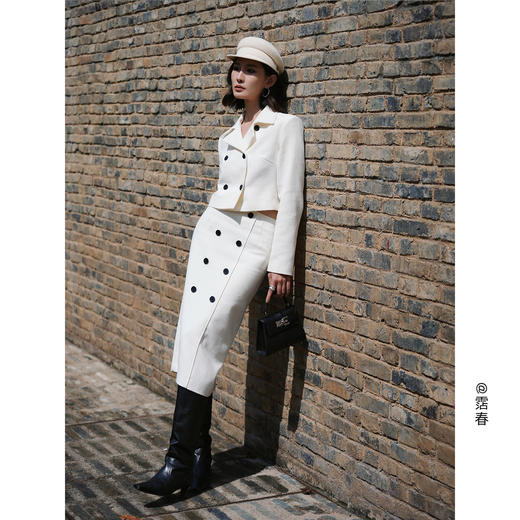 INSUN恩裳气质小香风短款双排扣外套 商品图0