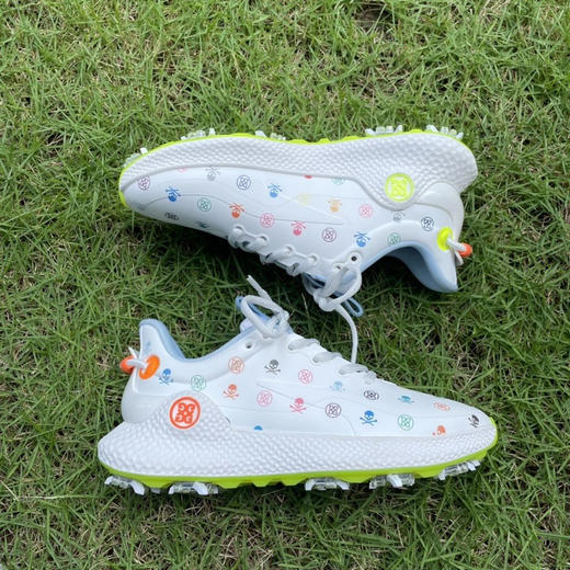 正品 G4 新款女士高尔夫球鞋 
尺码36.5内长225，40内长250各一双
无鞋盒介意慎拍 看内长下单，偏小半码
特价💰999包邮 商品图4