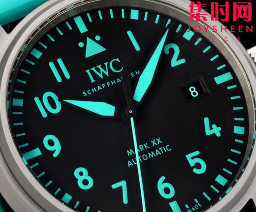 新品重磅来袭 IWC万国 TW飞行员系列 全新马克二十AMG马石油F1车队特别版IW328210/瑞士空中巡逻兵钛金属特别版IW328209 超轻钛金属 男士腕表 商品图4