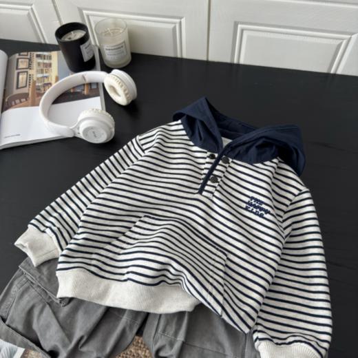 ☀️【佑族A类条纹拼色连帽卫衣Y101】卫衣当然是秋冬的首选！🌊 不仅休闲舒适，而且百搭洋气撞色拼接设计，💯搭配个性卡通印花时尚感满满~ 这套儿童卫衣套装⚡️真是又飒又酷哇 商品图3