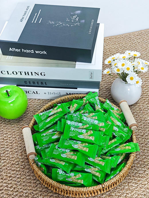 😍谁还没薅❓💰19.9秒杀180包【海苔蛋卷】，一包约一毛钱❗性价比拉满💯鲜脆香酥层层暴击💥好吃到停不下来🤤✅鲜脆海苔➕香甜蛋卷➕咸香肉松，三重美味锁死味蕾，越嚼越香🎉 商品图8