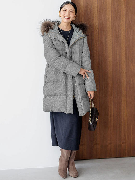 23区日系冬季通勤直筒印细条连帽中长款90%鸭绒羽绒服商场同款 商品图0