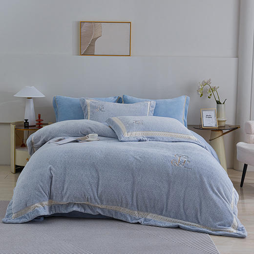 多喜爱 云煦绒四件套 大富大桂/花团锦绣/竹叶文鳐/银杏夫诸【云照绒面料】【刺绣工艺】一触即暖 远离静电 锁温保暖 商品图5