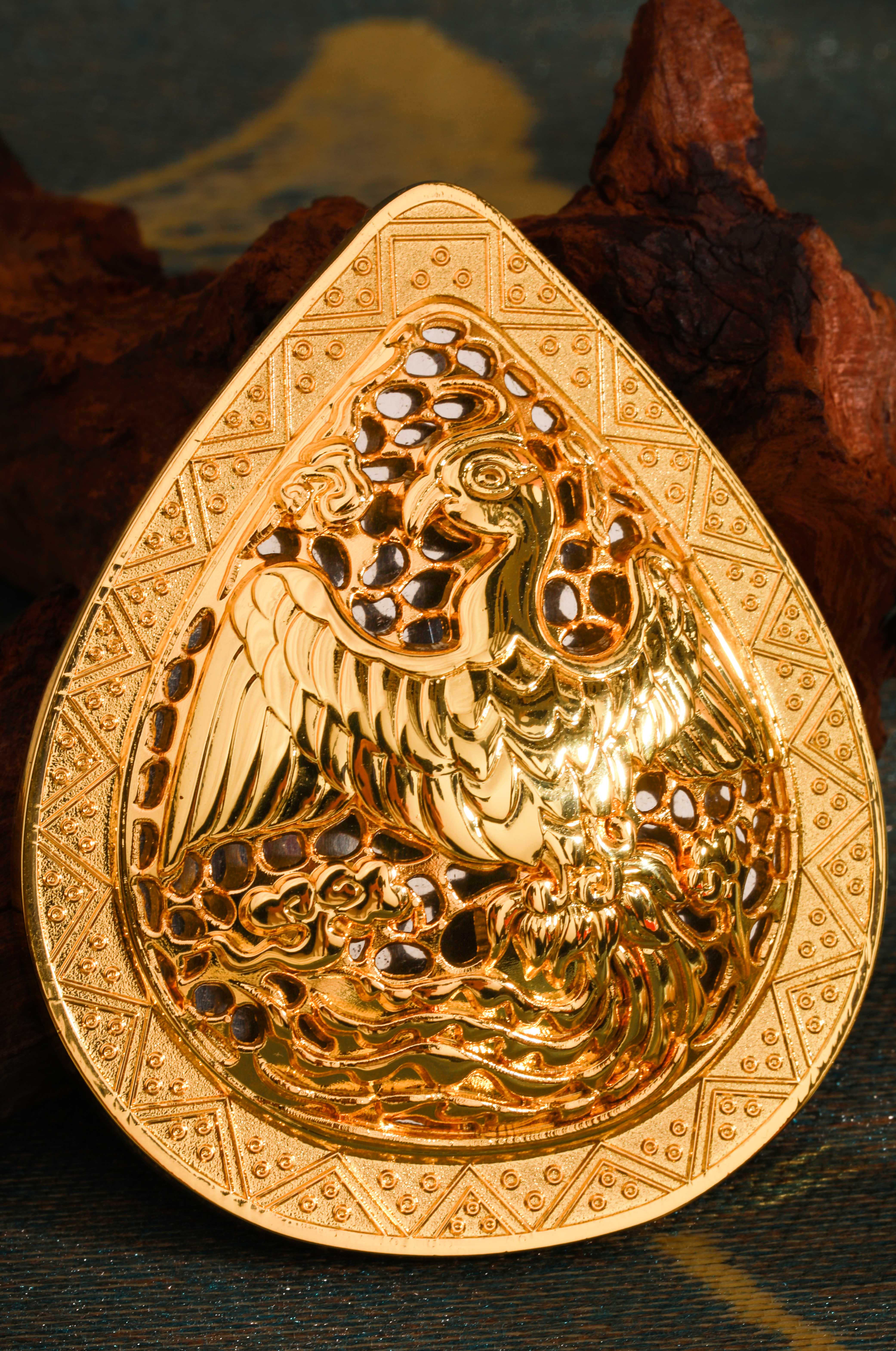 翟纹霞帔金坠冰箱贴