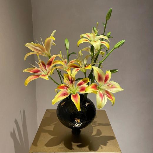 【云南基地新鲜直采】皇冠亚百合鲜花花束 高端无香（不带盆） 商品图3