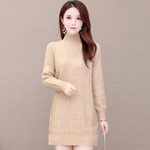 QYMLRX-5CYR6803-Y，针织打底裙2025年秋冬季新款内搭麻花毛线裙短款包臀开衩连衣裙 商品图1