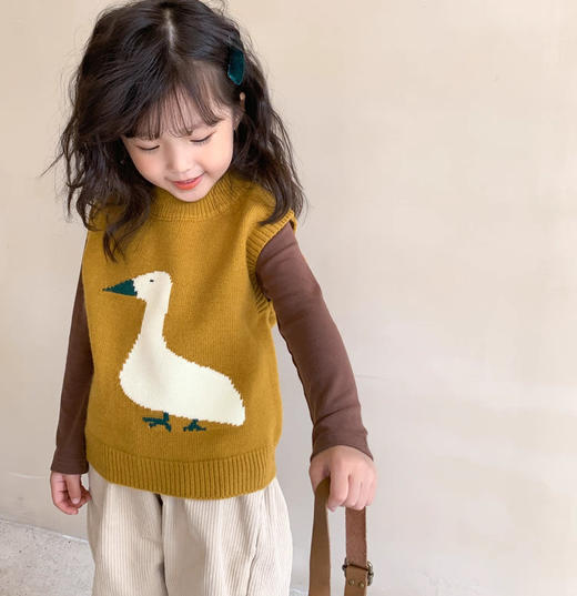 2025秋冬男女童90-160码儿童洋气针织马甲背心外穿甜美卡通加厚马夹坎肩潮聚 商品图0