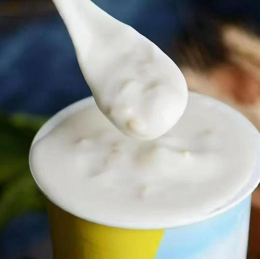 【爆款瑞缘燕麦仁酸奶】浓浓的酸奶拌着一颗颗饱满的燕麦仁❗️选用优质生牛乳奶源🐄口感细腻，丝滑 商品图3