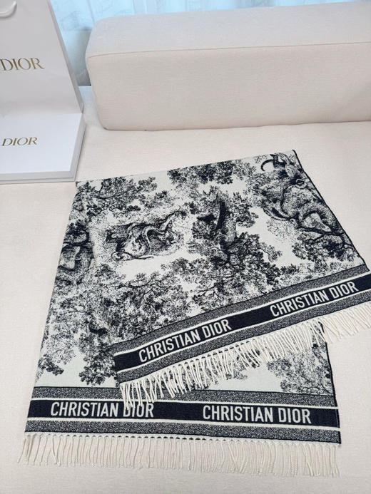 迪奥 CD流苏披肩动物围巾(ZT*DSX) 商品图0