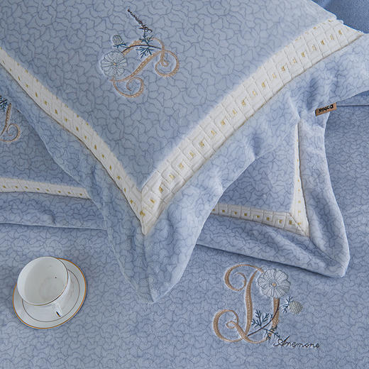 【230g高克重】云煦绒四件套 琥珀蓝风/大富大桂/美丽有约/花团锦绣hl【云煦绒面料】【刺绣工艺】一触即暖 锁温保暖 防静电导电丝 商品图7