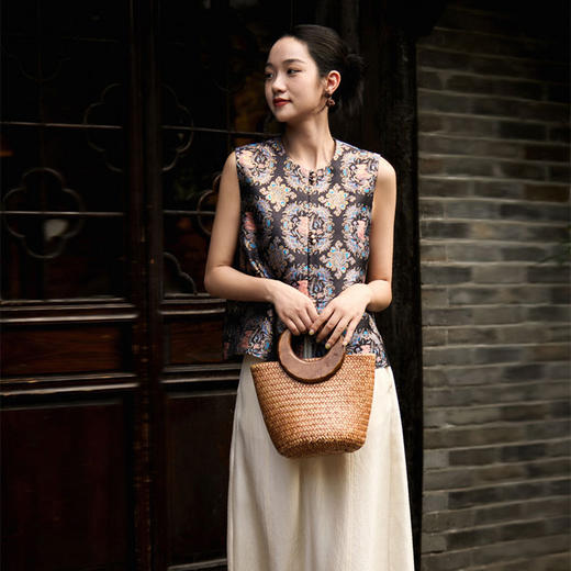 新中式宋锦亥猪纹马甲 | 仿古宋锦肌理感亥猪纹提花，行走的国风美学教科书【3-5天发货，周末顺延】 商品图2