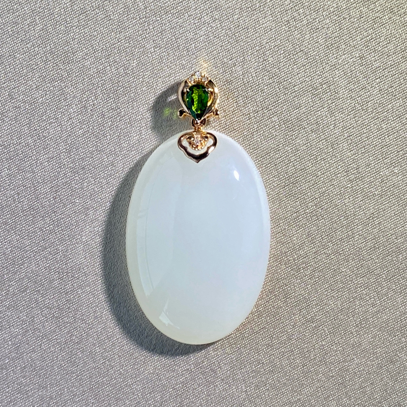 18K金和田玉（白玉）镶钻蛋面吊坠/蛋面30*20mm