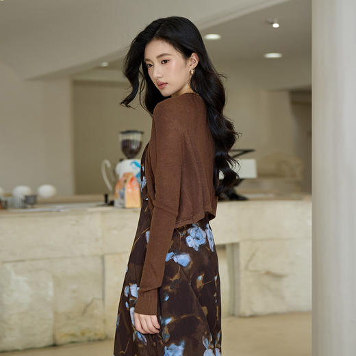 奢姿大码女装2025秋季减龄螺纹V领针织开衫胖妹妹简约时尚上衣9853670320B 商品图3