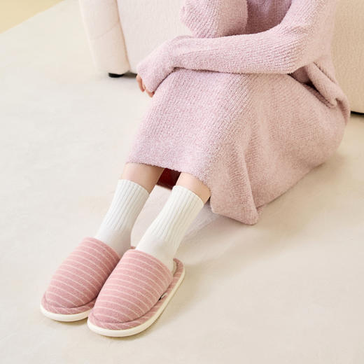 情侣款！2025秋冬高级感棉拖鞋男女室内居家舒适高弹性冬天保暖加厚防滑棉拖 商品图1