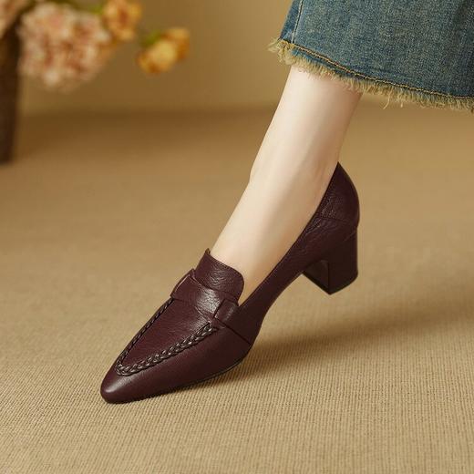 【预售5天】5.5cm复古简约粗跟尖头高跟鞋真皮浅口通勤职业女鞋KNTNX&KT1808 商品图0