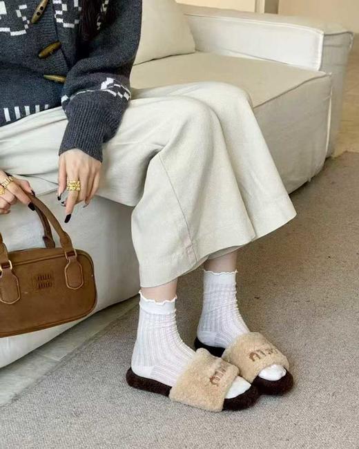 现货 THS-无 缪家 女士 秋冬羊羔毛软糯毛毛拖鞋 4色 BZ1264 商品图1