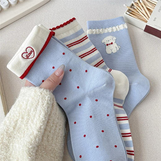 4双一组！2025秋冬无骨袜棉袜 毛茸卡通狗、翻边小爱心设计  浅蓝色和新年红的经典色系搭配 洋气中筒袜 商品图7