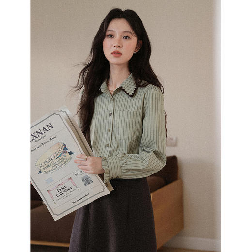 鹿向南「深邃松林」气质豆绿色条纹翻领衬衫百搭显瘦长袖上衣女秋 商品图2