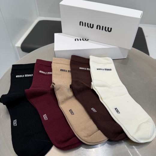 G530颜值超高缪缪棉袜百搭中筒袜套盒，一盒五双 商品图3