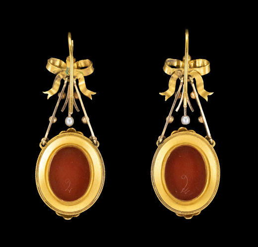 独角鹿西洋古董1850-1870年代法国拿破仑三世时期出品蝴蝶结造型18K黄金镶嵌天然海水珍珠及古典女神主题卡梅奥玉髓浮雕耳环及胸针套件 商品图8