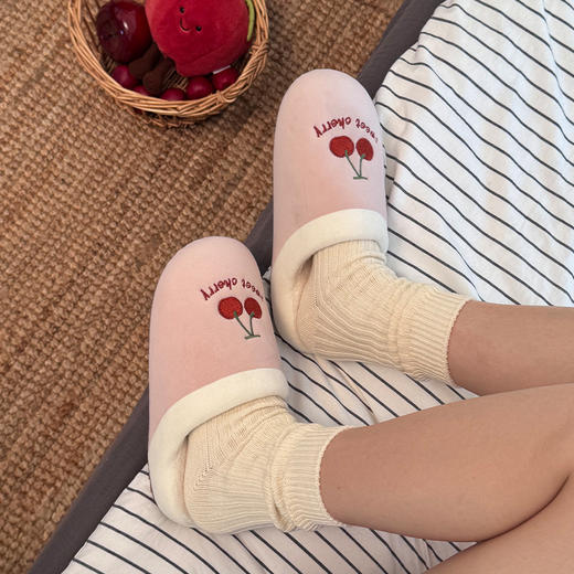 可爱樱桃！2025秋新款勃肯鞋女秋冬季新品室内居家高级感保暖加绒加厚防滑棉拖鞋 商品图3