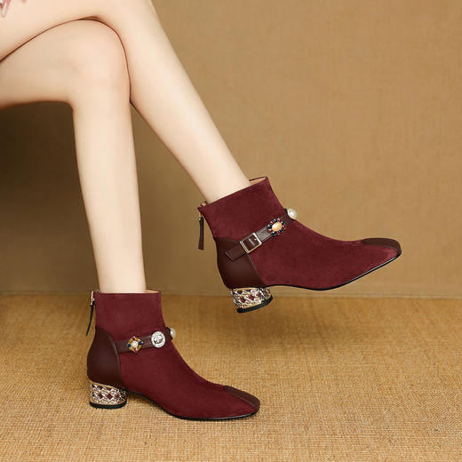 【预售5天】时尚真皮短靴女简约百搭通勤方头粗跟通勤法式复古质感靴子女NJMK&K1758 商品图3