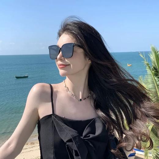 送眼镜盒！【防晒显脸小！轻奢又时尚】防紫外线墨镜女高级感夏2025新款男开车太阳眼镜防晒圆脸。ha 商品图1