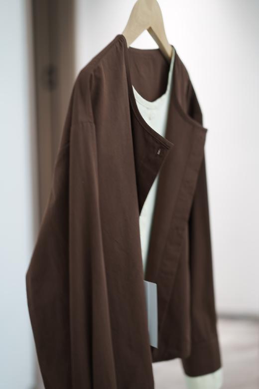 老米优品🎈3-7天发！巨显瘦~《法式假两件衬衫》 60支  100%匹马棉 美拉德色系 衣摆抽绳设计 设计感小众上衣 商品图3