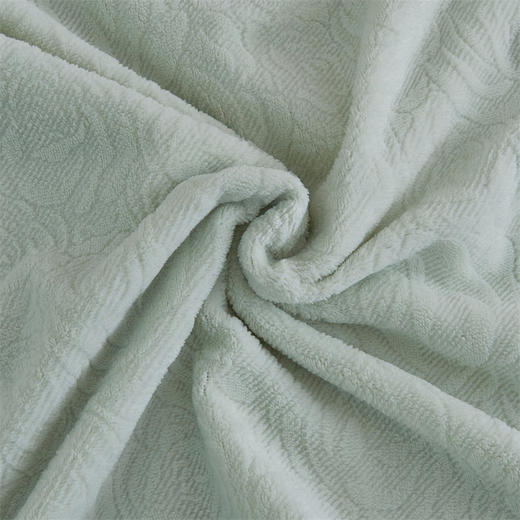 【230g高克重】雕花绒四件套 薄雾玫瑰/迷野蔷薇hl【锁温保暖】【细腻丰盈】【厚实温暖】【刺绣工艺】防静电导电丝 法式田园 浪漫复古 商品图10