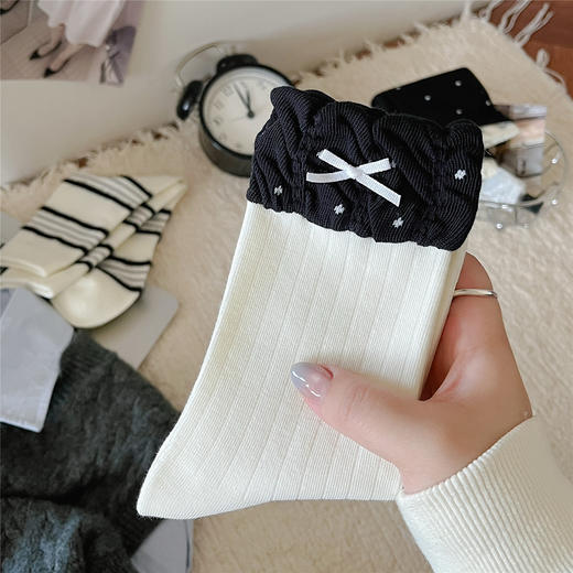 4双一组！2025秋冬无骨袜 小熊miu系蝴蝶结黑白色女袜中筒袜 高密度一体机织造  袜头无骨缝合柔软舒适 商品图2