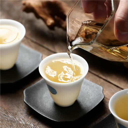 臻和大树白茶  百年大树自然生长古法工艺手工制茶357g/盒【顺丰快递】 商品图2