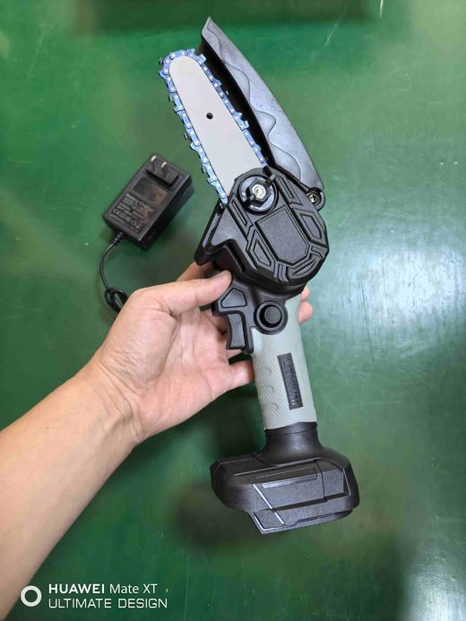 【货号10479】21V牧田款锂电电链锯机头4寸单手锯机头总成送充电器锂电伐木锯 商品图0