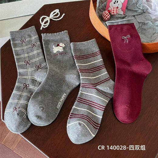 4双一组！2025秋冬女袜格雷灰+安可拉红经典色系搭配 可爱小狗 /Miu系风蝴蝶结 /条纹 中筒袜棉袜 商品图8