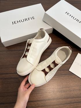 JEHURFIE/纪华菲明星同款～男士舒适一脚蹬撞色休闲鞋AB25303