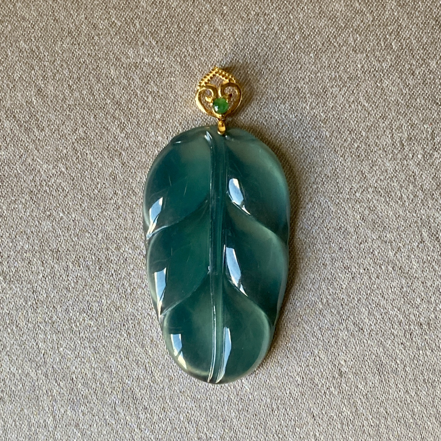 18K黄金翡翠菩提叶坠/17*29mm