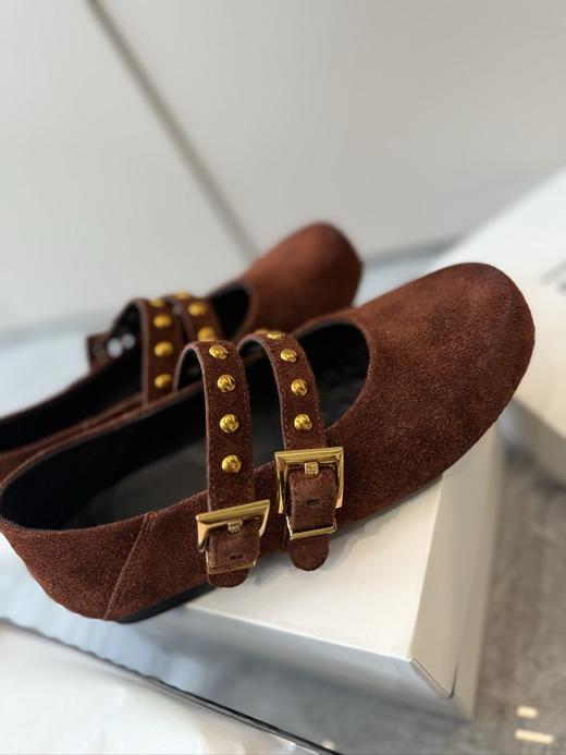 JEHURFIE/纪华菲长毛牛皮渐变一字带玛丽珍单舒AB25365 商品图10