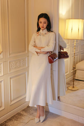 逸红颜明月优选#何超琼同款旗袍『琼仪』敦煌飞天壁画立体刺绣，含羊毛挺括TR，重要场合战袍