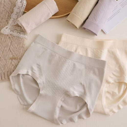 女士高弹提臀收腹柔滑舒适裸氨无缝内裤三角裤325 商品图5