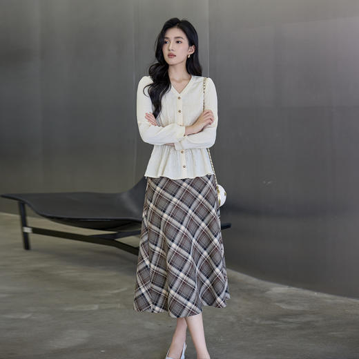 奢姿大码女装2025秋季时尚褶皱设计灯笼袖衬衫胖妹妹气质简约上衣9953294291 商品图1