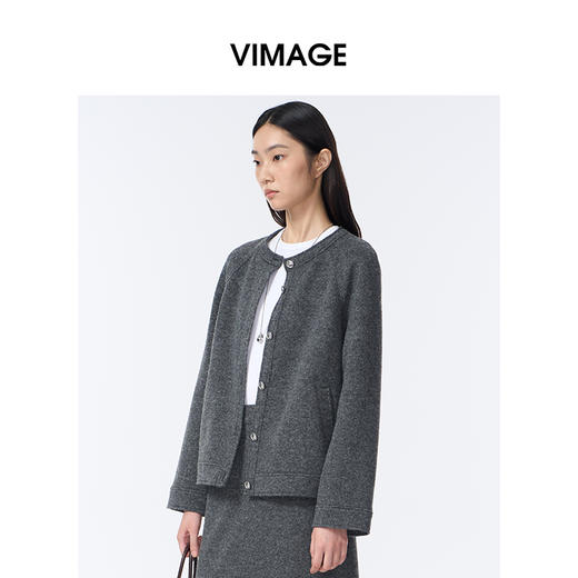 VIMAGE纬漫纪深灰色时尚减龄圆领直筒版型2025秋冬新款外套V2403105 商品图1
