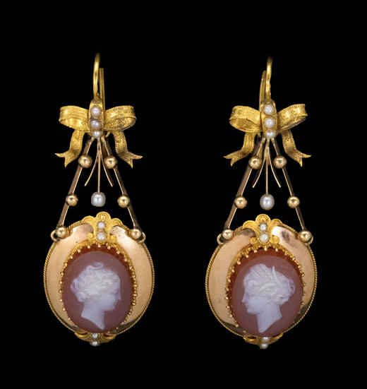 独角鹿西洋古董1850-1870年代法国拿破仑三世时期出品蝴蝶结造型18K黄金镶嵌天然海水珍珠及古典女神主题卡梅奥玉髓浮雕耳环及胸针套件 商品图5