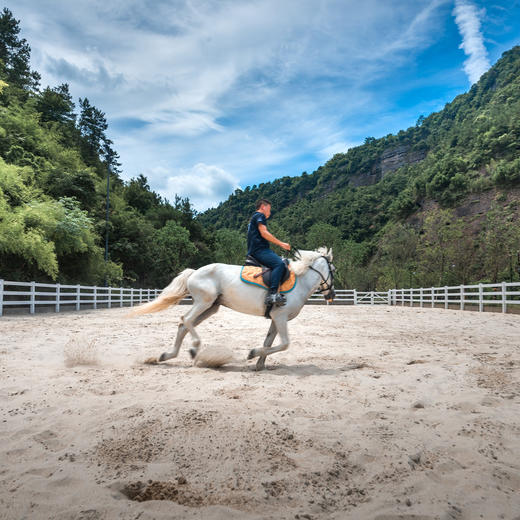 3天2晚【绍兴·新昌安岚】错峰大促！含特调鸡尾酒、畅行登云梯、旅拍、室内儿童游乐室等，二居别墅尊享云端下午茶及特色SPA，住宿支持拆分使用，打开幽谷秘境之旅~ 商品图3